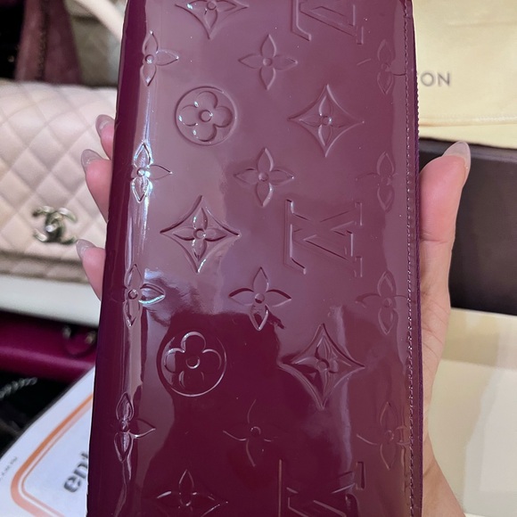 SOLD Louis Vuitton Vernis long zippy wallet - Picture 3 of 15
